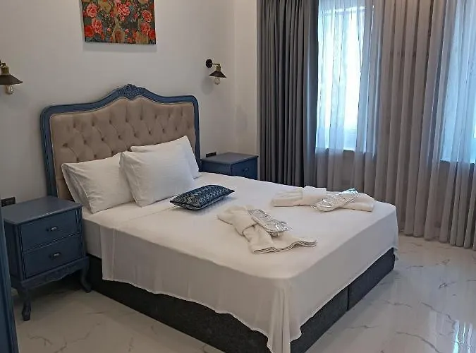 Minos Alacati Отель *